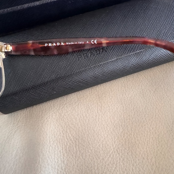 Prada eyeglasses  Authentic  Brand new - Picture 2 of 4